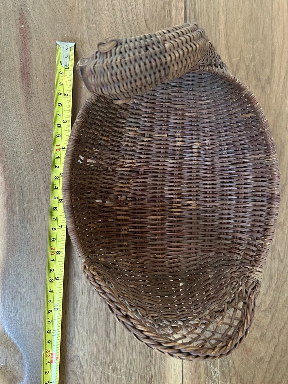 Wicker Swan Basket